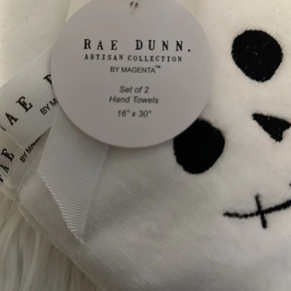 Rae Dunn Creep It Reel Set of 2 Hand Towels Halloween‎